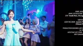 TWICE "The Feels" M/V