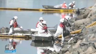 Oil spill off Huntington Beach prompts efforts by hand and sea to limit damage