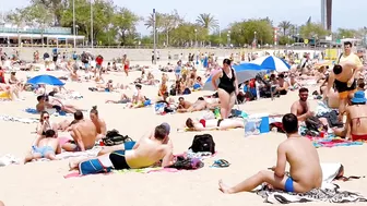 Barcelona beach walk 2022/ beach Nova Icaria ????????????Spain best beaches