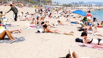 Barcelona beach walk 2022/beach Barceloneta