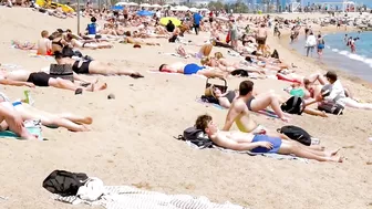 Barcelona beach walk 2022/beach Barceloneta