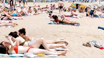 Barcelona beach walk 2022/beach Barceloneta