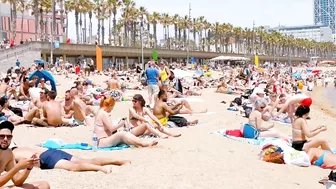 Barcelona beach walk 2022/beach Barceloneta