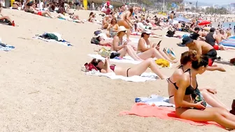 Barcelona beach walk 2022/beach Barceloneta