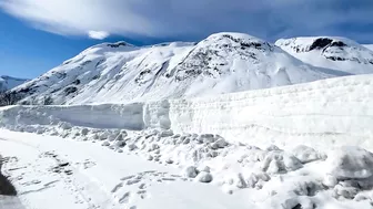 Summer Snowdrifts in Norway - Travel Guide, 4k