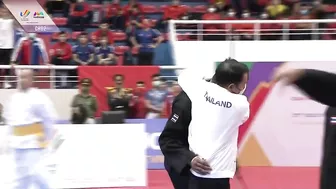 Thai coach forfeits gold medal bout with Singapore & shows judge the ???? | Pencak Silat SEA Games 2021