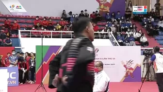 Thai coach forfeits gold medal bout with Singapore & shows judge the ???? | Pencak Silat SEA Games 2021