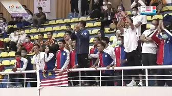 Thai coach forfeits gold medal bout with Singapore & shows judge the ???? | Pencak Silat SEA Games 2021