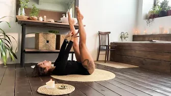 Spirituality Yoga & Gymnastics at Home with Thais