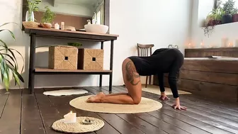 Spirituality Yoga & Gymnastics at Home with Thais