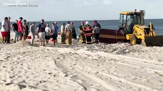 Sand hole at New Jersey beach collapses on siblings