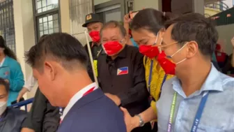 Efren Bata Reyes pinagkaguluhan ng Vietnamese fans sa Hanoi SEA Games