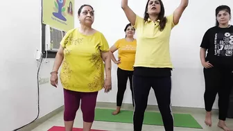 90kg+ पम्मी जी के घुटने में काफी आराम आया Problems cure चाहे वह मोटापा हो या दर्द Weight Loss Yoga