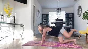 YOGA HIP FLOW