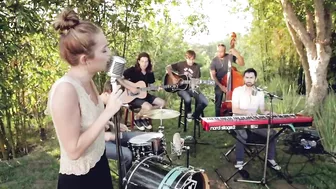 Miley Cyrus - The Backyard Sessions - "Jolene"