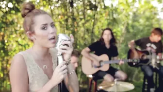 Miley Cyrus - The Backyard Sessions - "Jolene"