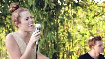 Miley Cyrus - The Backyard Sessions - "Jolene"