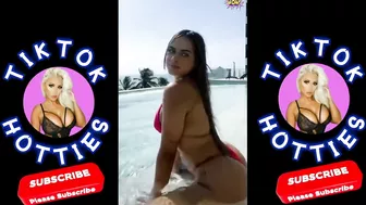 Twerk TikTok Challenge | Boom Boom TikTok | TODAY IN THE POOL #Shorts #Twerk ????????????????️????️