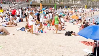 Barcelona beach walk 2022 / beach Barceloneta