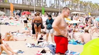 Barcelona beach walk 2022 / beach Barceloneta