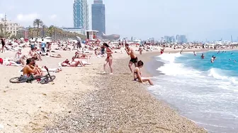 Barcelona beach walk / awesome beach Sant Miquel with cute people ????