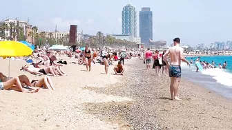 Barcelona beach walk / awesome beach Sant Miquel with cute people ????