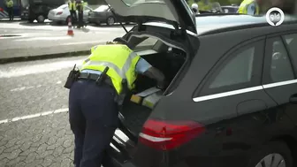 Snelweg A12 compleet afgezet voor grote grenscontrole