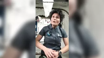 L'astronauta trentina, l'asciugamano nello spazio e TikTok