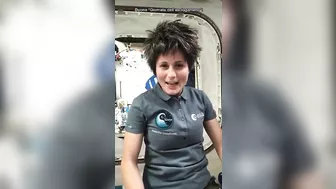 L'astronauta trentina, l'asciugamano nello spazio e TikTok