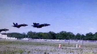 Blue Angels / Air Show 2022 at Jones Beach NY / F35 Raptor Going Super Sonic Over Jones Beach.