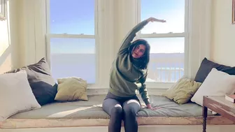 Do these 4 feel good Stretches everyday | Morning Routine