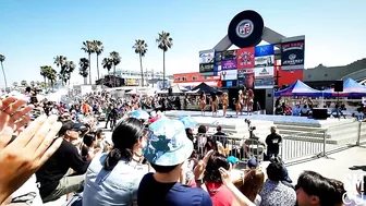 Bikini Competition at Muscle Beach