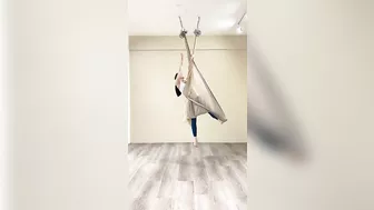 1️⃣4️⃣8️⃣空瑜串連 Aerial Yoga (依涵)