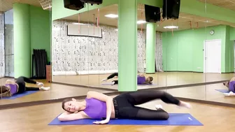 MIDDLE SPLITS STRETCHING FOLLOW ALONG