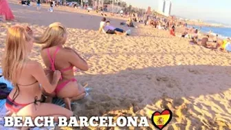 Beach walk / Walking Tour playa la barceloneta Barcelona / Spain