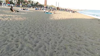 Beach walk / Walking Tour playa la barceloneta Barcelona / Spain