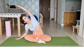 Stretching yoga