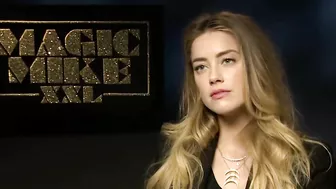 "She Has No Fans!" Amber Heard’s Lawyer DISRESPECTS Amber!