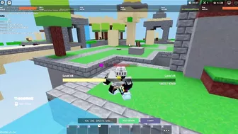 HACKER vs HACKER in Roblox BedWars.. ????????