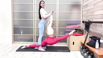 Stretches Splits, Oversplits. yoga flexibility, Gymnastics and contortion challenge. Contortion