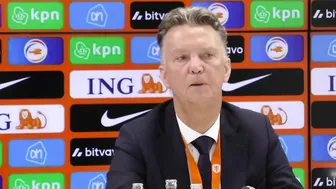 Van Gaal vermorzelt Driessen: 'We stoppen hiermee. Walgelijk!'