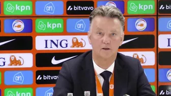 Van Gaal vermorzelt Driessen: 'We stoppen hiermee. Walgelijk!'