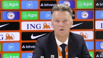 Van Gaal vermorzelt Driessen: 'We stoppen hiermee. Walgelijk!'