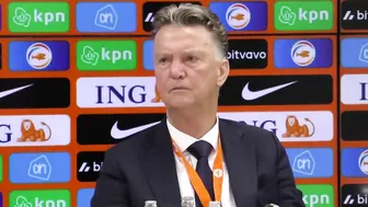 Van Gaal vermorzelt Driessen: 'We stoppen hiermee. Walgelijk!'