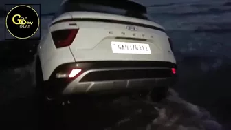 #shocking????????!! Car drowned in sea at Anjuna Beach, #Video by Local Activist Ramesh Bhovi.