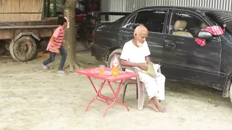 eating to boss coca cola drinking prank - Grandpa new funny joke video for laughing