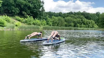 SUP Yoga Flexibility Art Performance