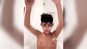 Cristiano Ronaldo doing Tiktok with Cristiano Ronaldo jr ????????