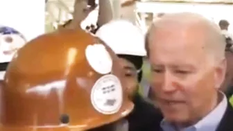 Biden INSULTS a Reporter at the BEACH.....