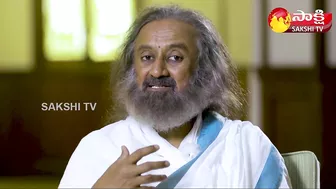 International Yoga Day 2022: Sri Sri Ravi Shankar About International Yoga Day 2022 | Sakshi TV